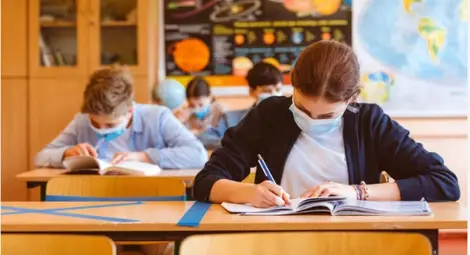 Частни школи и образователни центрове обмислят да отворят протестно на 1 април