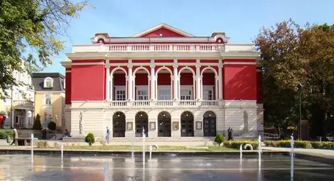 Звездни имена си идват в Русе за гала концерта на операта