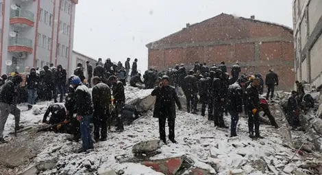 ЕС мобилизира допълнителна спешна помощ за Сирия и Турция