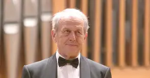 Маестро Пламен Джуров: Най-важното е да не се мъчим да правим младите само слушатели. Те трябва да бъдат активни