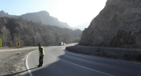 Махат завоите от български пътища