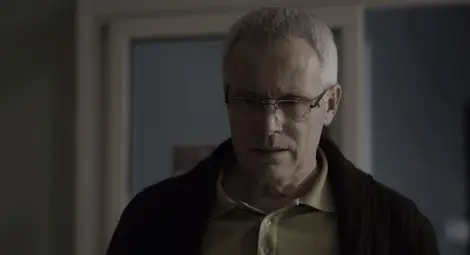 Лора получава злокобен знак в „Братя“ Лора получава злокобен знак в „Братя“