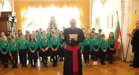 Епископът на Никополската епархия даде тържествен прием за празниците Епископът на Никополската епархия даде тържествен прием за празниците