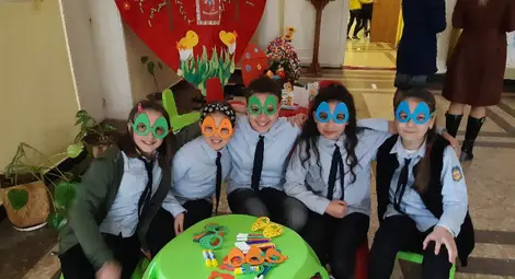 Бъдещи първокласници се запознаха с училището, в което ще влязат наесен - "Йордан Йовков"-Русе /галерия/ Бъдещи първокласници се запознаха с училището, в което ще влязат наесен - "Йордан Йовков"-Русе /галерия/