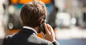 След вдигането на цените: Защо в България не функционират виртуални мобилни оператори, пита русенски депутат