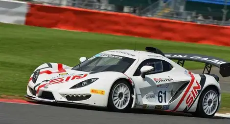 Росен Даскалов с паметен дебют на легендарната &bdquo;Силвърстоун&ldquo;