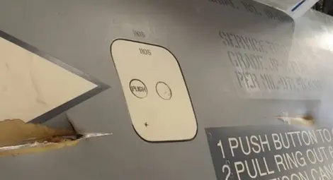 Холандски F-16 се &ldquo;самопростреля&rdquo;