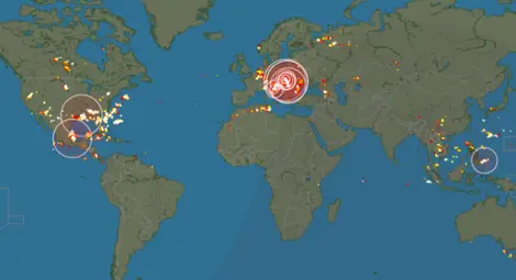 Карта показва всяка светкавица в света в реално време