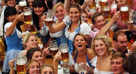 Три дни яли, пили и се веселили. И така вече 209 години