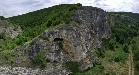 Виктория Бешлийска преди днешното гостуване: Очаквам срещата с русенските читатели повече от всяка друга