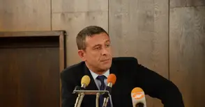 Никой от кандидатите за омбудсман не събра необходимите 34 гласа