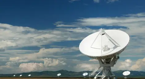 Учен: Отговарянето на сигнали от извънземни крие рискове