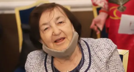 Почина Нора Ананиева