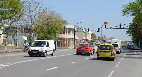 Пуснаха светофара по  реконструираната &bdquo;Потсдам&ldquo;