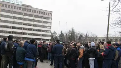 Шефът на оръжейния завод"Аркус" инж.Банко Банков: "Нямаме износ на оръжие за Сирия" Шефът на оръжейния завод"Аркус" инж.Банко Банков: "Нямаме износ на оръжие за Сирия"