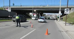 Падналата от моста над „Христо Ботев“ и блъсната от кола жена е в критично състояние