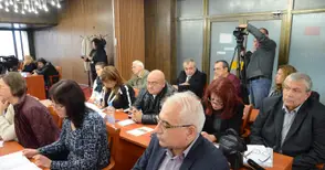 434 лекари се грижат за здравето на хората в областта