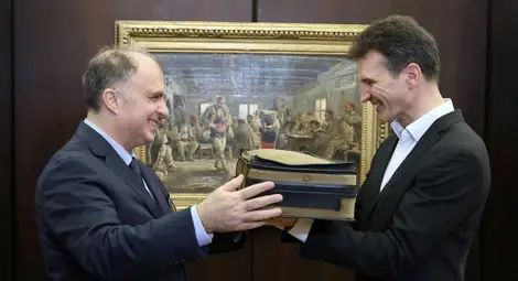 Светлин Русев след получаването на вълшебния &bdquo;Страдивариус&ldquo;: Вълнението е огромно. Първите ноти на този инструмент бяха с българска музика и първият концерт е с българска музика