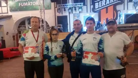 Децата на „Джамбо“ с отличия при мъжете и жените на турнир в Букурещ Децата на „Джамбо“ с отличия при мъжете и жените на турнир в Букурещ