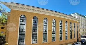 Културният център на Софийския университет организира дискусия, посветена на съществителните имена, обозначаващи професии, и женския род