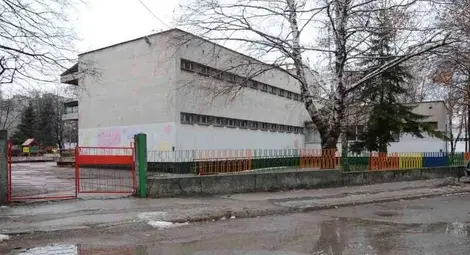 Майка иска уволнението на лелка, ударила с дръжка на метла детето й