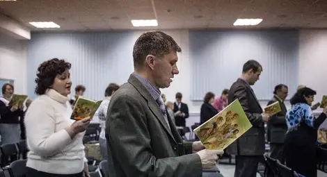 Свидетели на Йехова на религиозна служба. Снимка: Интернет