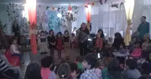 Малчуганите от „Зора“ се веселиха на есенен карнавал с маски