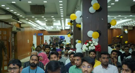 Семинарът протече в препълнена зала.