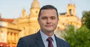 Годишните декларации на властта: Кметът Пенчо Милков сменил джип „Чероки“ с по-голям „Нисан Патрол“