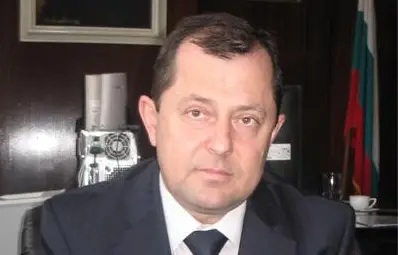 Депутатът в кома засега остава водач в Габрово, търсят място на Таня Андреева