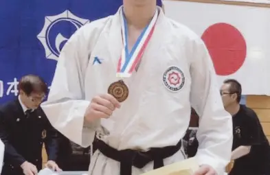 Боец от Две могили с бронз от световно по карате Боец от Две могили с бронз от световно по карате