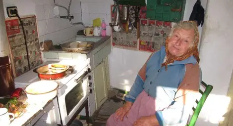 Нагли нощни обири на пенсионери хвърлиха в паника беленското село Дряновец Нагли нощни обири на пенсионери хвърлиха в паника беленското село Дряновец