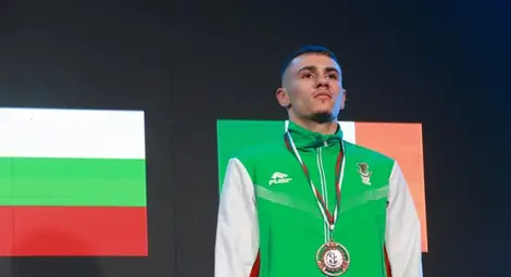 И Викторио Илиев с най-малко бронз на европейския ринг