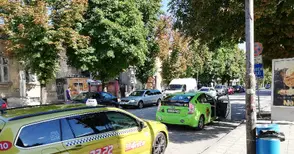 Таксиджиите отново искат по-високи цени
