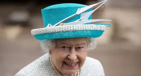 Съобщение за болест и скорошна смърт на Елизабет II хвърли в паника интернет