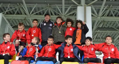 Суперталантите на „Аристон“ печелят златна купа в Букурещ Суперталантите на „Аристон“ печелят златна купа в Букурещ