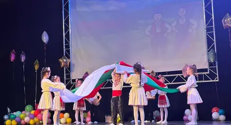 Годишният концерт на ДГ „Чучулига“ изпълни Канев център с много музика и настроение Годишният концерт на ДГ „Чучулига“ изпълни Канев център с много музика и настроение