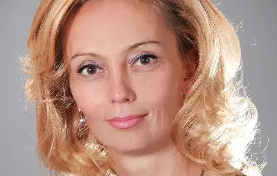 Луиза Попова