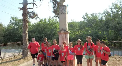 Клуб &bdquo;Родолюбие&ldquo; в Ценово приключва лятната академия със стрелба /галерия/