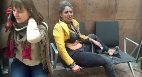 Индийската стюардеса, която стана символ на атаките в Брюксел е в кома