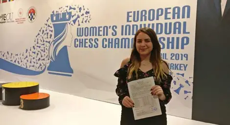 Златното момиче на българския шах Нургюл Салимова вече е гросмайстор за жени