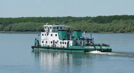 БРП продаде две баржи