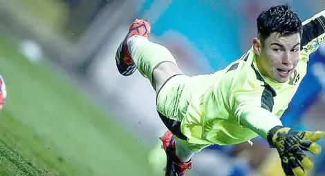 Христо Янев взема Даниел Николов за подготовка с първия тим в Анталия.