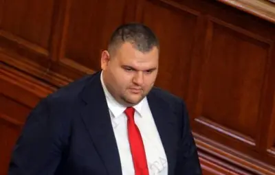 Пеевски: Цветанов да каже за какво ме извика на рождения ми ден