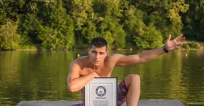 Посветеният на благотворителност Теодор влезе в рекордите на Гинес