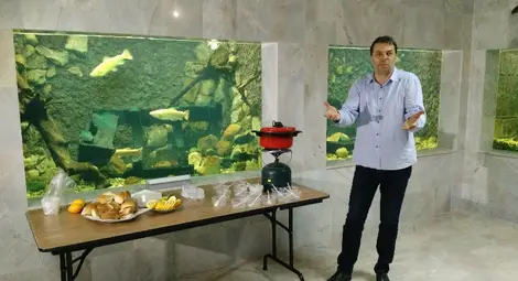 Директорът на музея почерпи  с първоаприлска рибена чорба