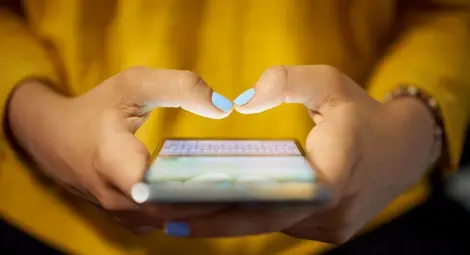 Училищна директорка в САЩ дава пари за еднодневен отказ от интернет