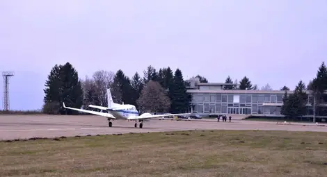 Културна ценност ли е терминалът на летището? Според министерството - да, според съда - ще видим