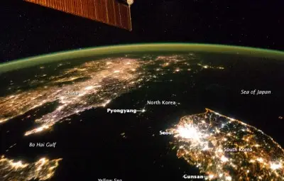 Снимка на НАСА показва КНДР като &bdquo;черна дупка" на Земята