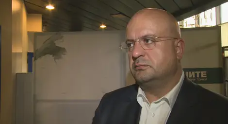 Парламентът ще гласува оставката на Камен Костадинов от ДПС Парламентът ще гласува оставката на Камен Костадинов от ДПС